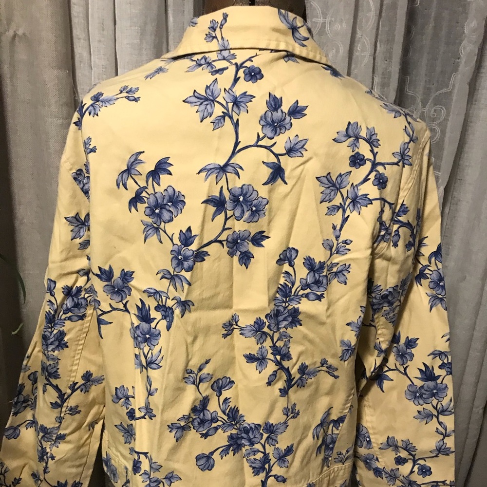 Jacket - Picture 3 of 4